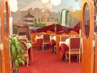 The Oasis Hotel Harlow Bagian luar foto
